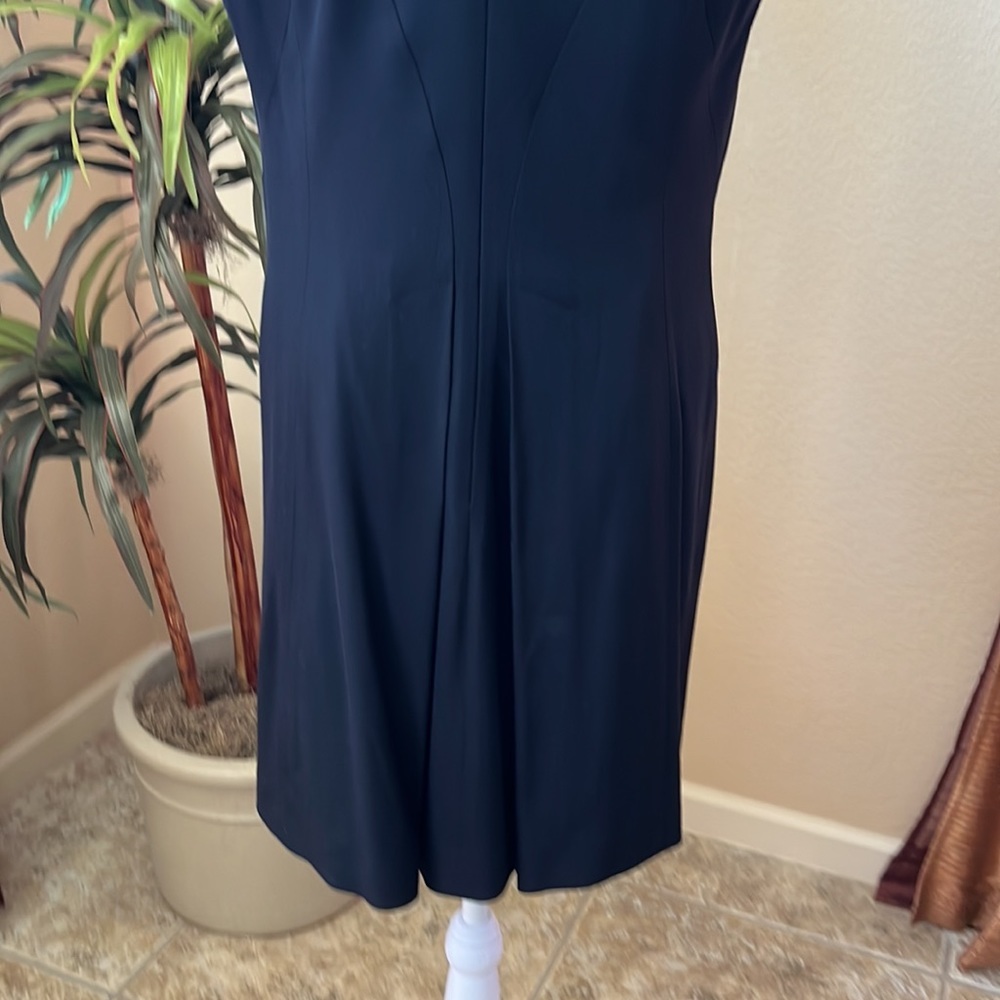 NWT- Alexander McQueen Elegant Black Tuxedo Dress, size 44. Excellent condition - Picture 8 of 10